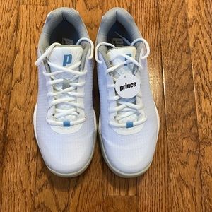 Prince women’s 22.5T Court Shoe NWT